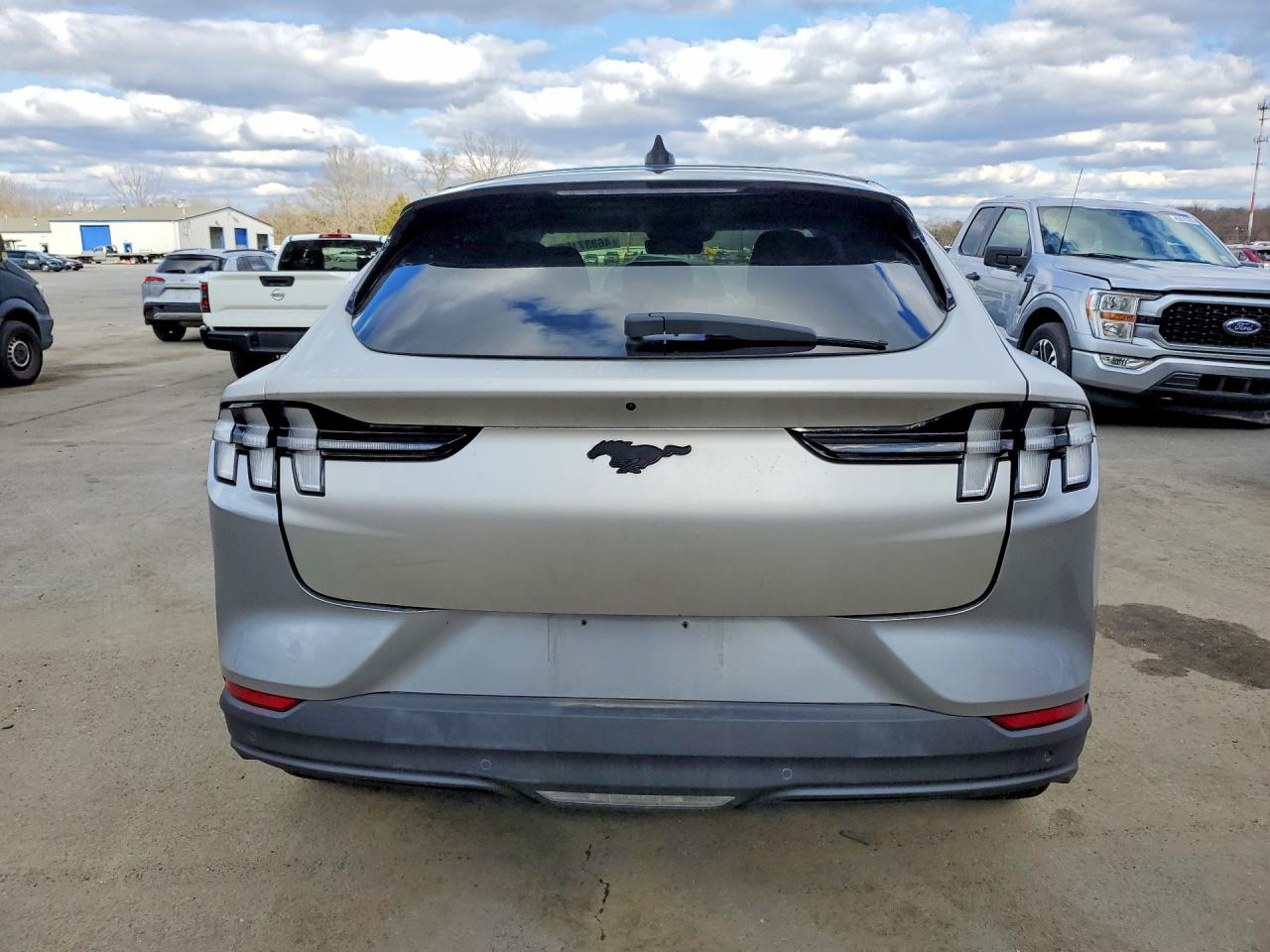 2021 FORD MUSTANG MACH-E SELECT photo 11