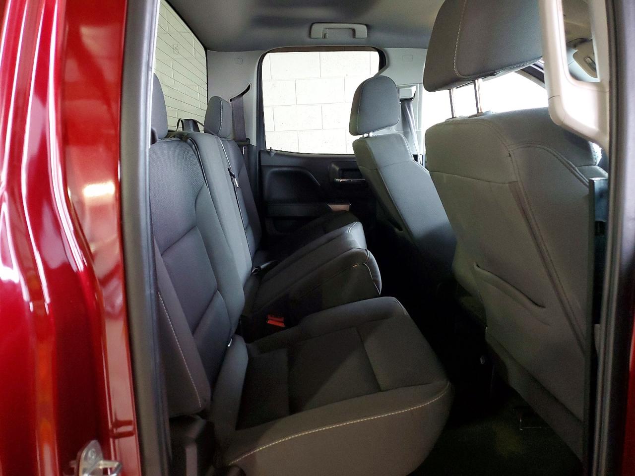 2017 CHEVROLET SILVERADO K1500 LT photo 10