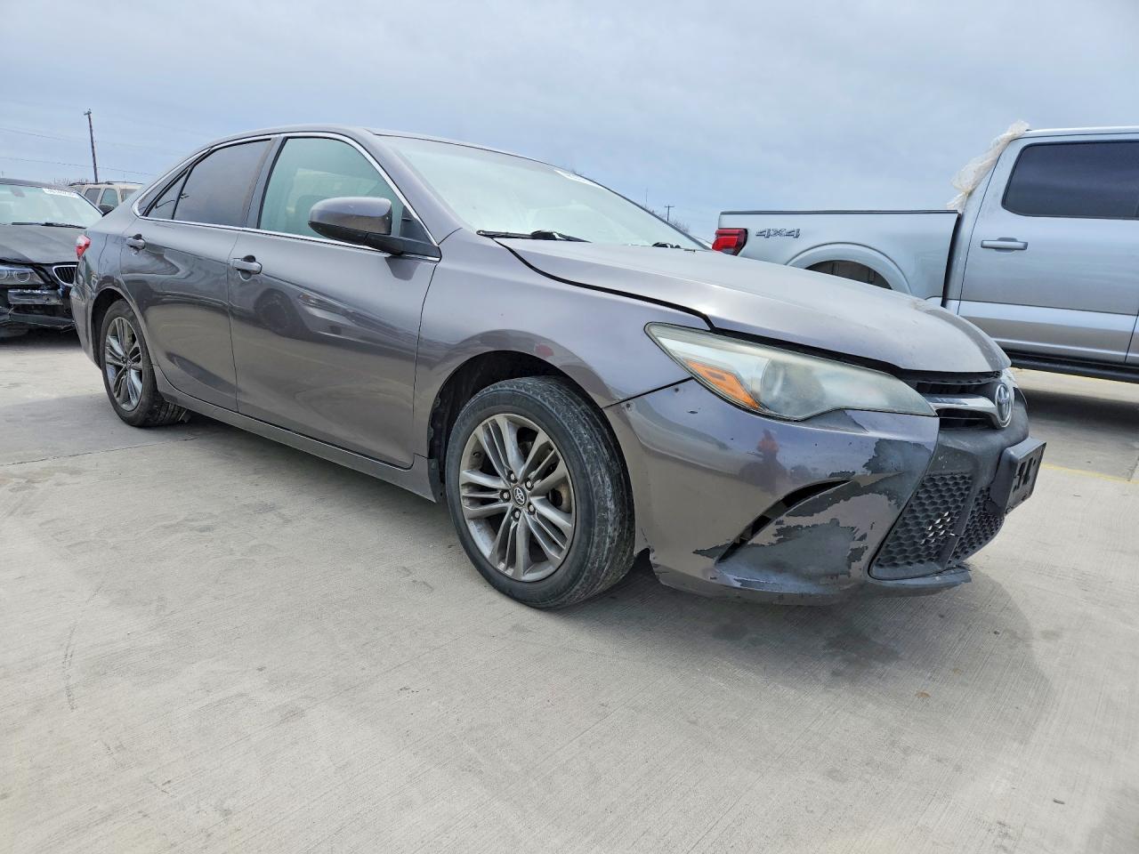 2017 TOYOTA CAMRY SE photo 7