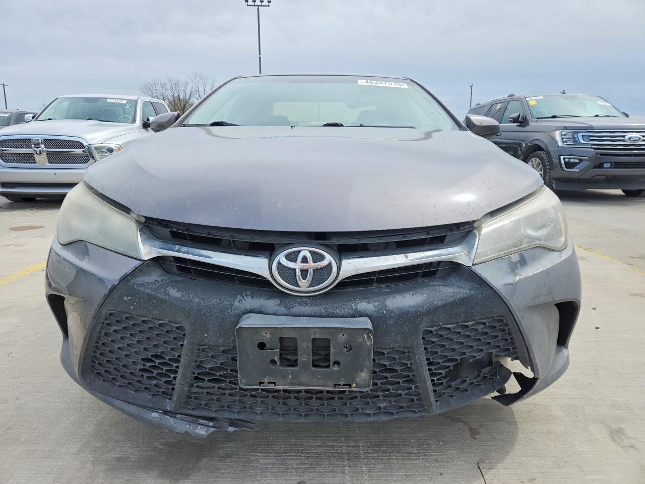 2017 TOYOTA CAMRY SE photo 9
