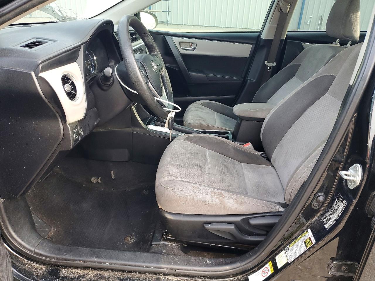 2019 TOYOTA COROLLA LE photo 13