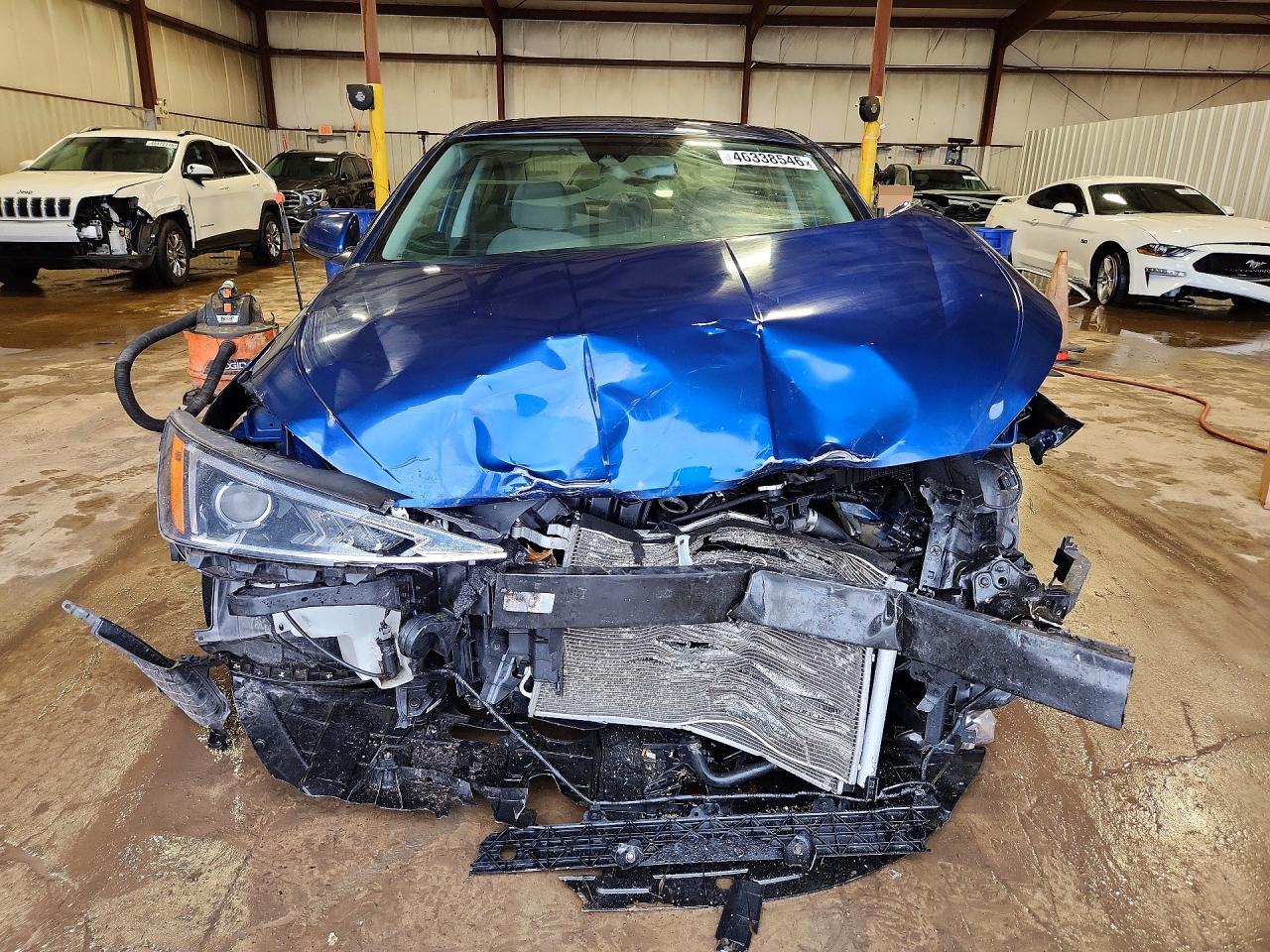 2019 HYUNDAI ELANTRA SE photo 9