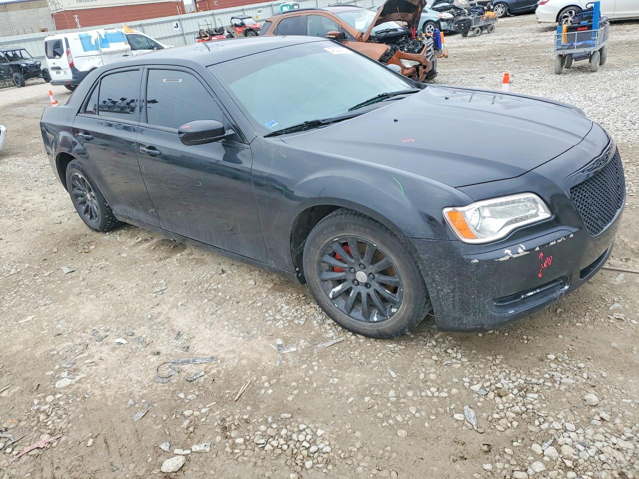 2014 CHRYSLER 300 photo 7