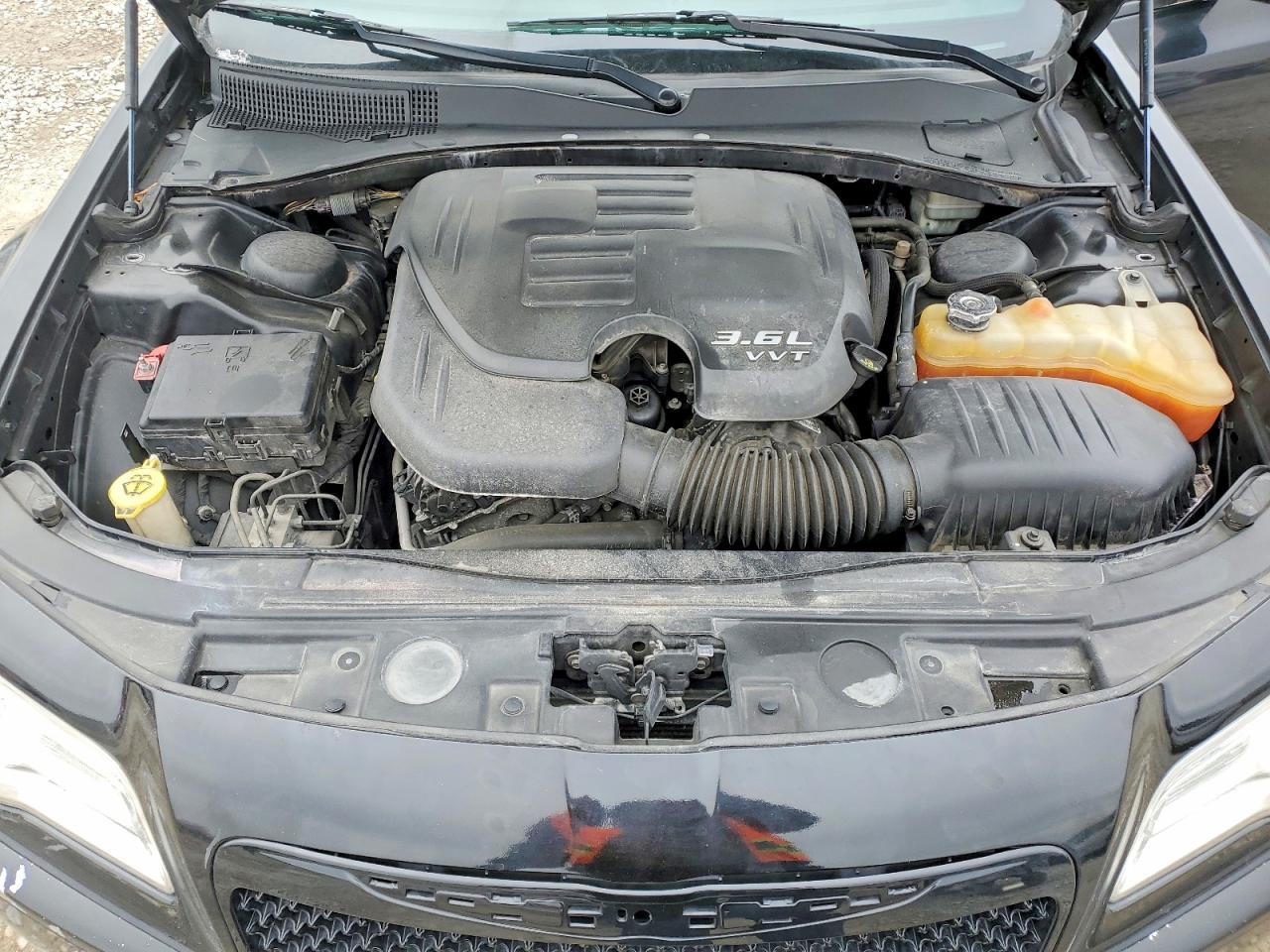 2014 CHRYSLER 300 photo 21
