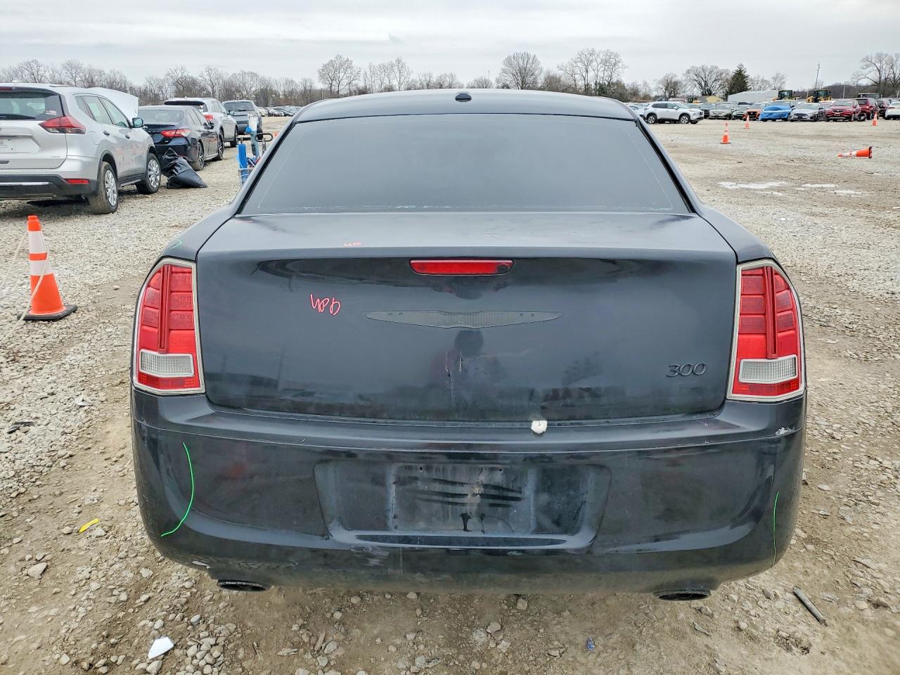 2014 CHRYSLER 300 photo 11