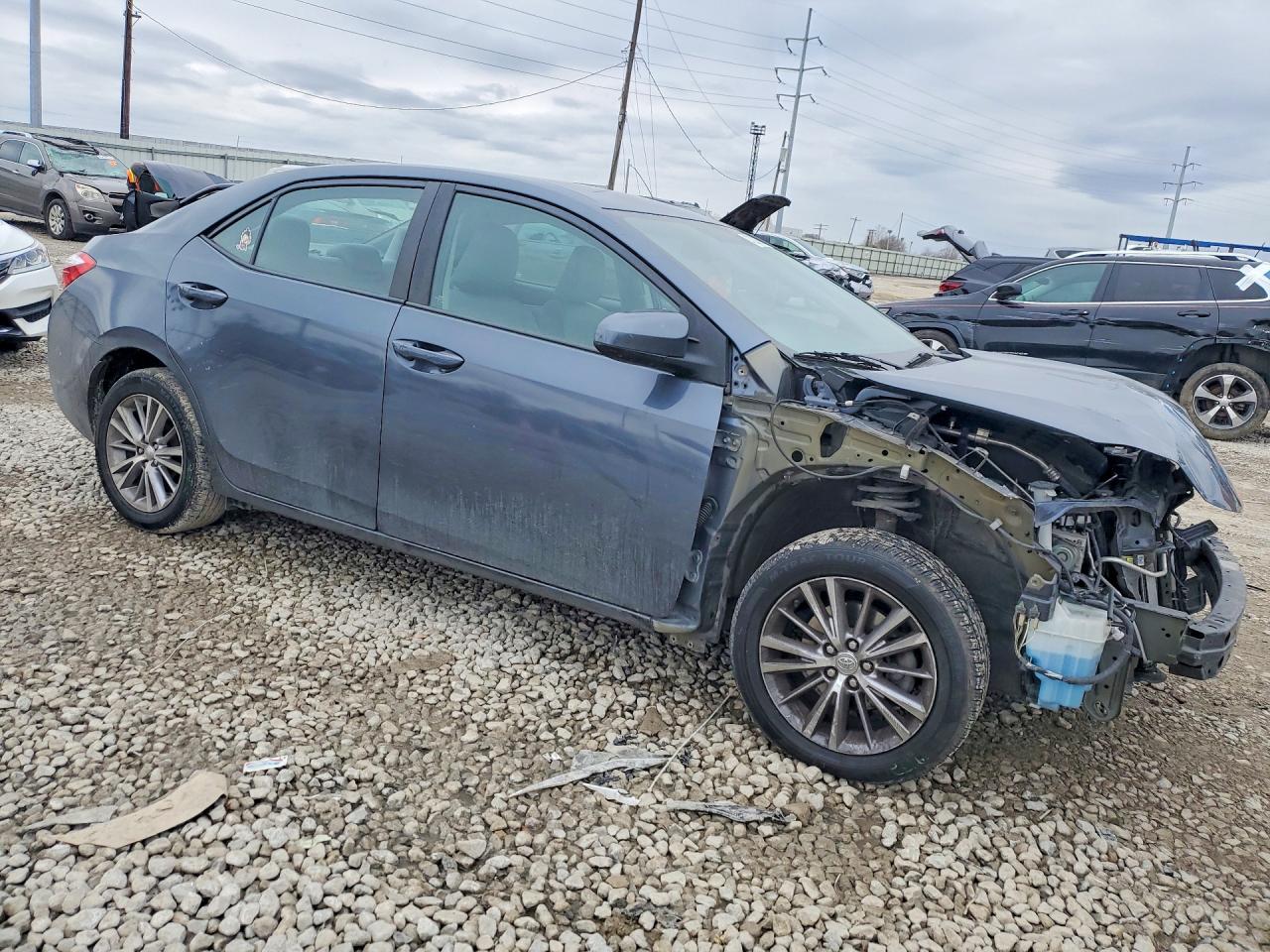 2016 TOYOTA COROLLA LE photo 4