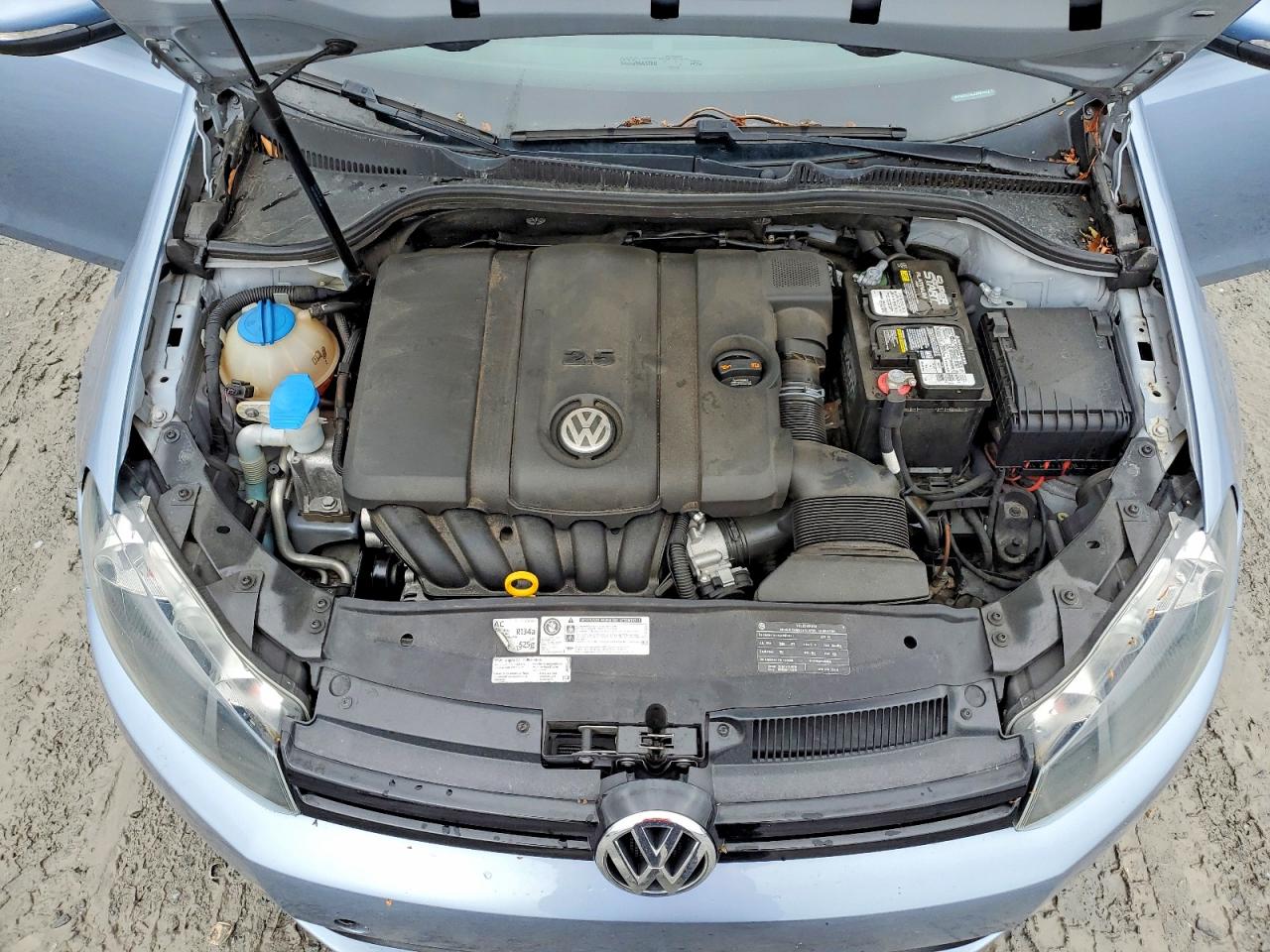 2011 VOLKSWAGEN GOLF photo 21