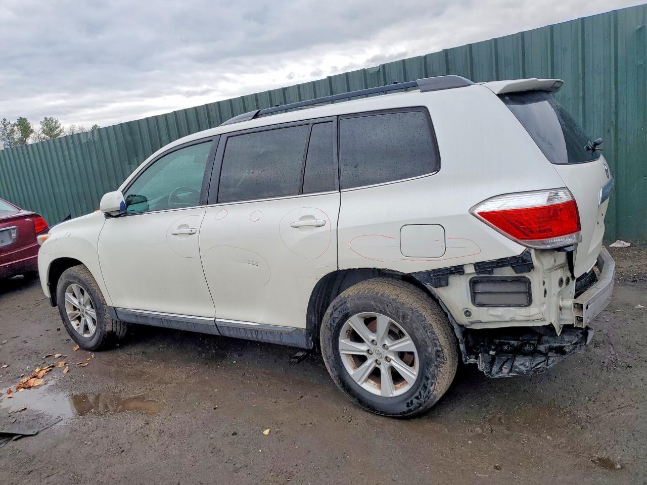 2012 TOYOTA HIGHLANDER BASE photo 3