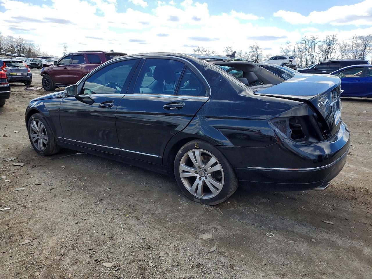 2011 MERCEDES-BENZ C 300 photo 4