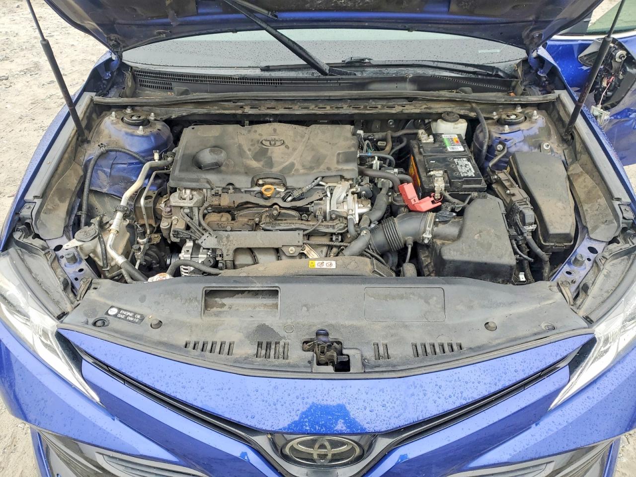 2018 TOYOTA CAMRY LE photo 11