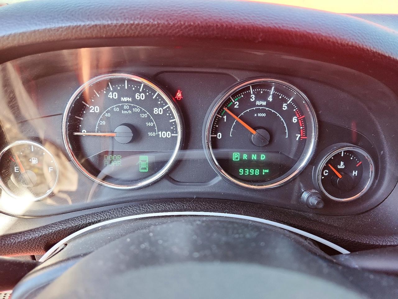2015 JEEP WRANGLER SAHARA photo 17