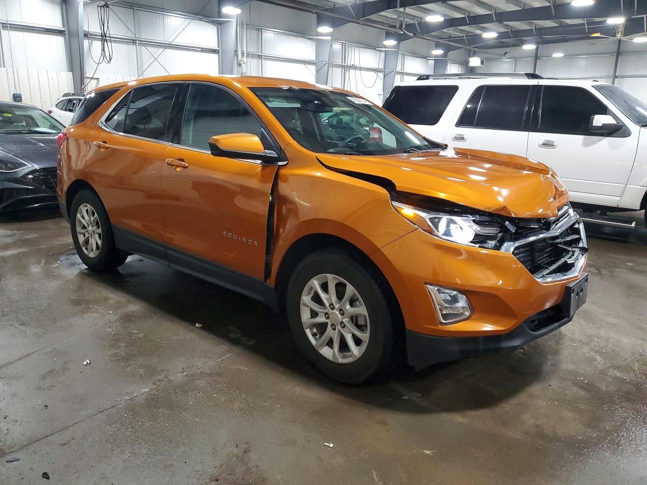 2018 CHEVROLET EQUINOX LT photo 4