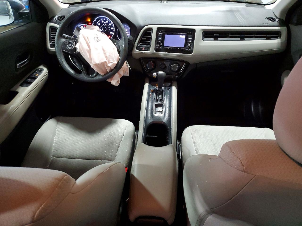 2019 HONDA HR-V LX photo 8