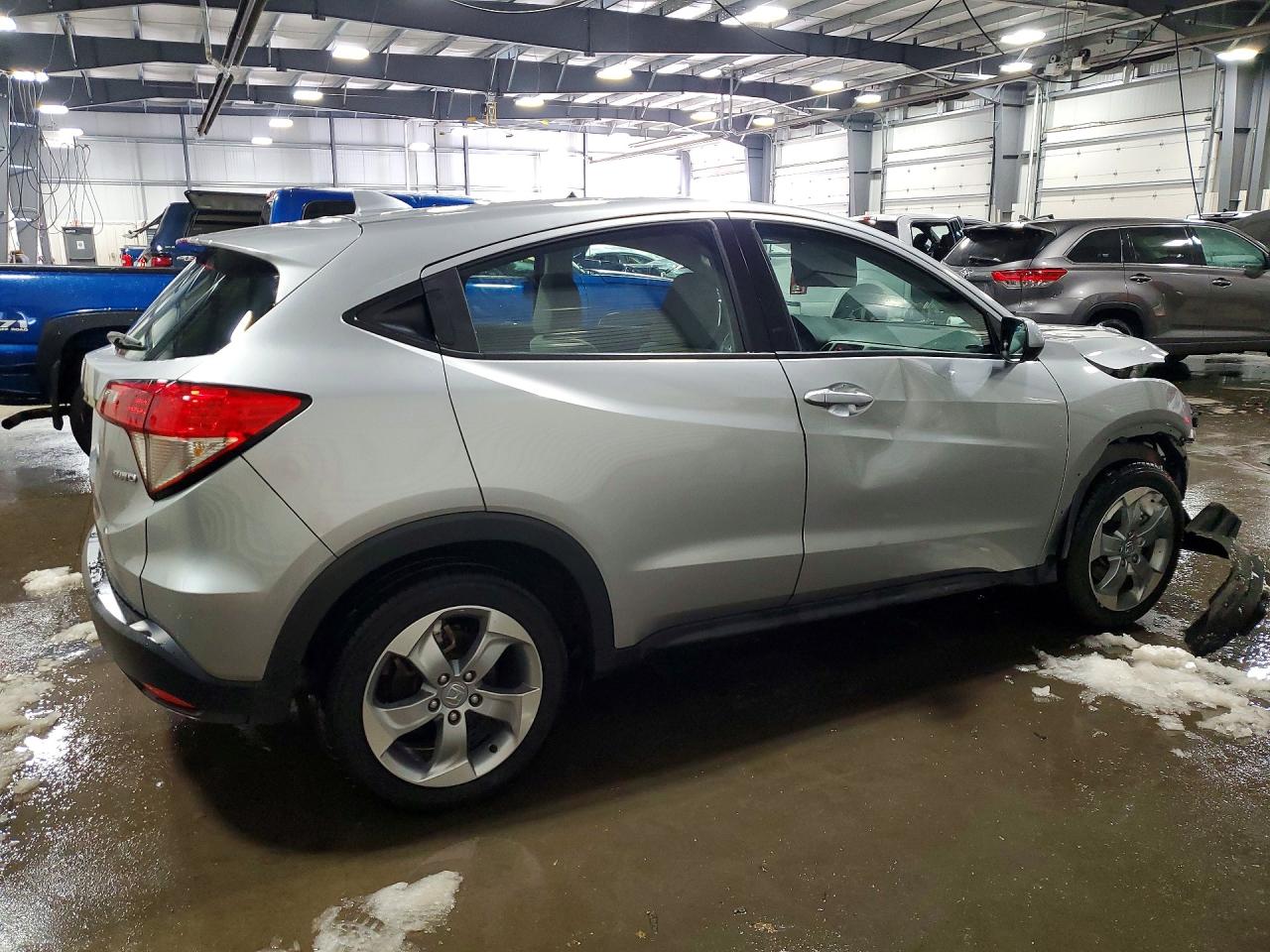 2019 HONDA HR-V LX photo 3