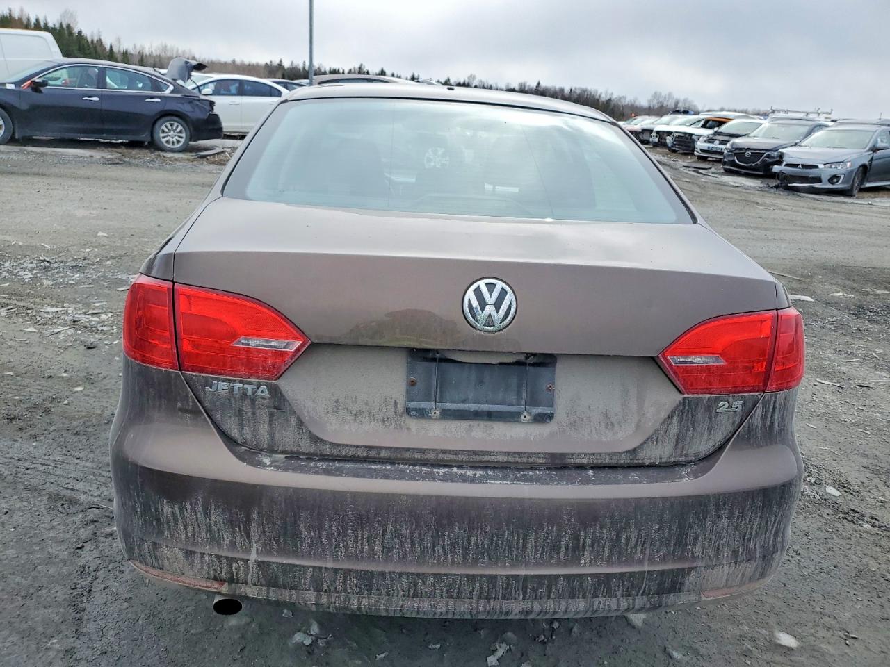 2011 VOLKSWAGEN JETTA SE photo 6