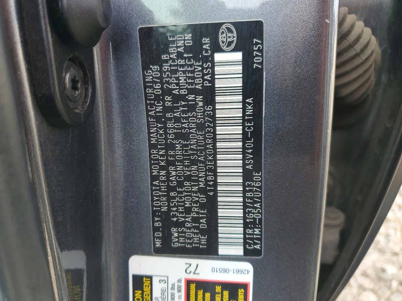 2010 TOYOTA CAMRY LE photo 23