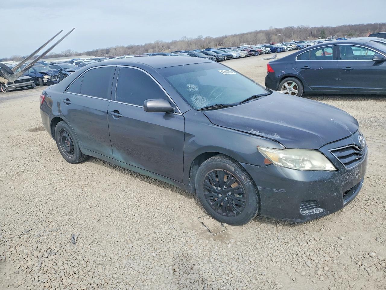 2010 TOYOTA CAMRY LE photo 7