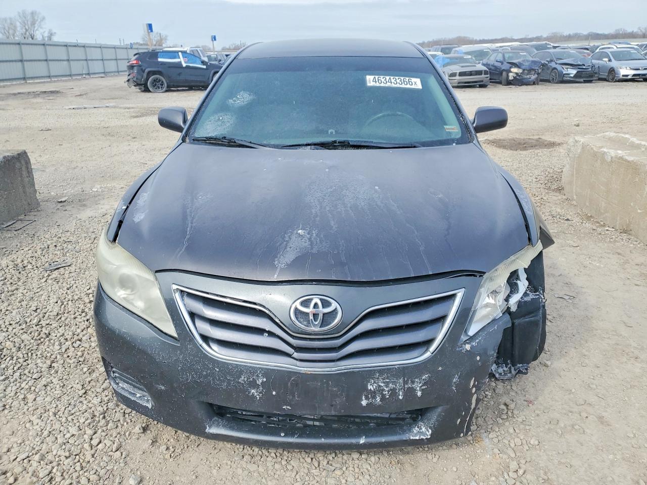 2010 TOYOTA CAMRY LE photo 9