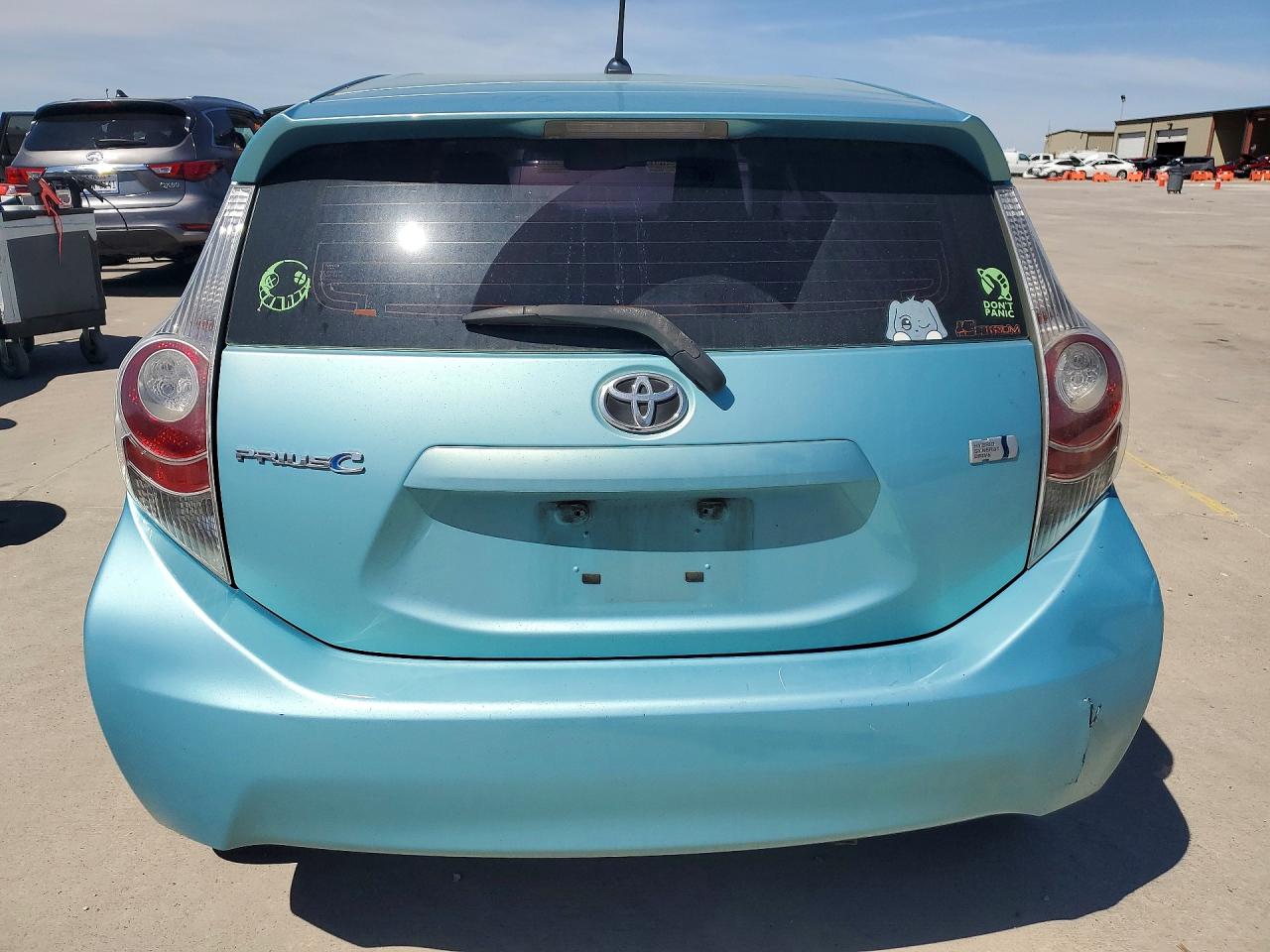 2013 TOYOTA PRIUS C ONE photo 6