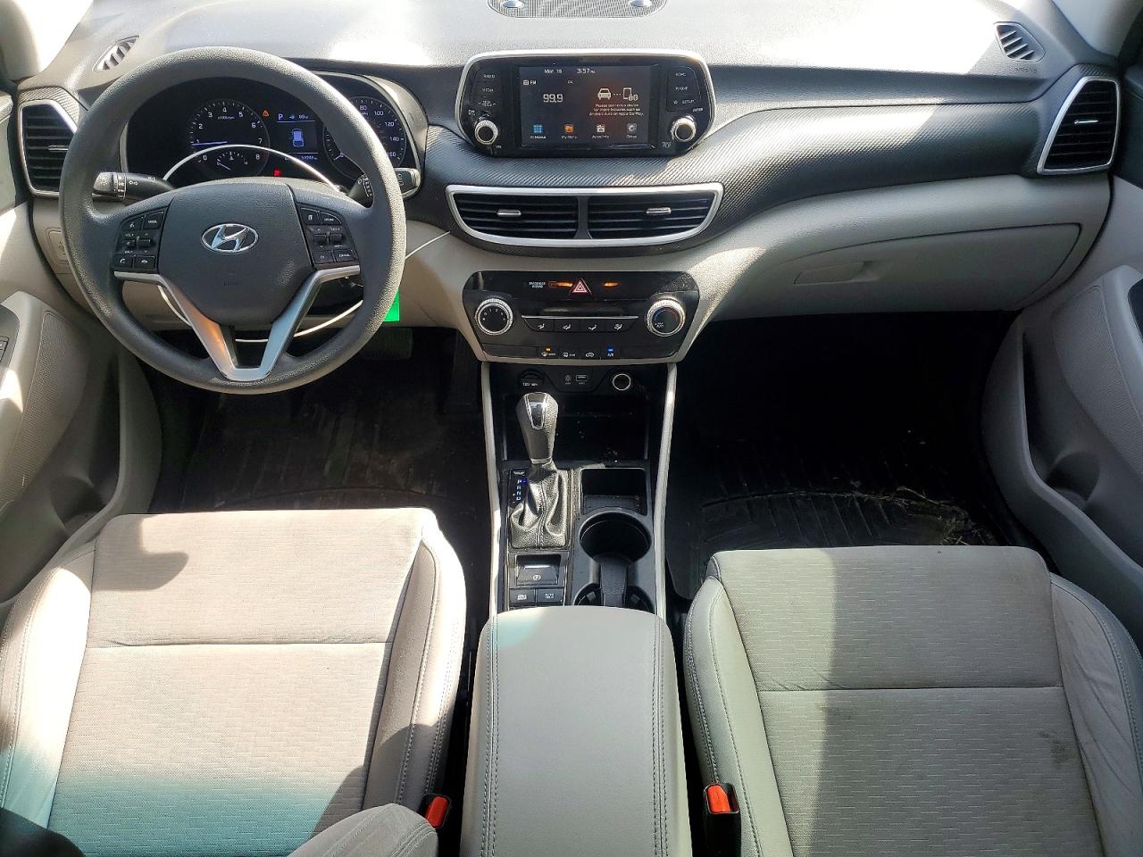 2020 HYUNDAI TUCSON SE photo 8