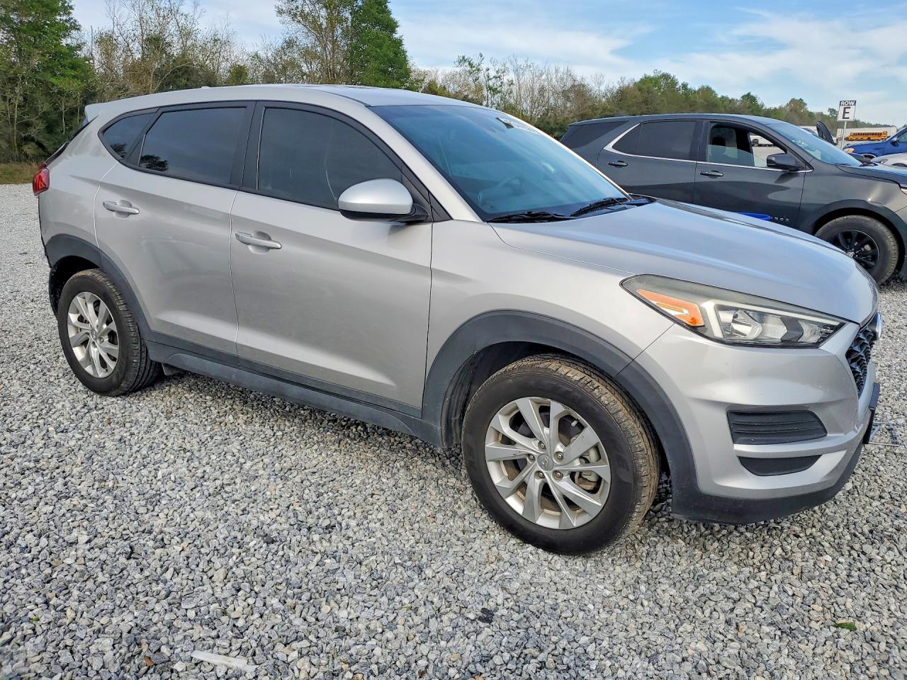 2020 HYUNDAI TUCSON SE photo 4