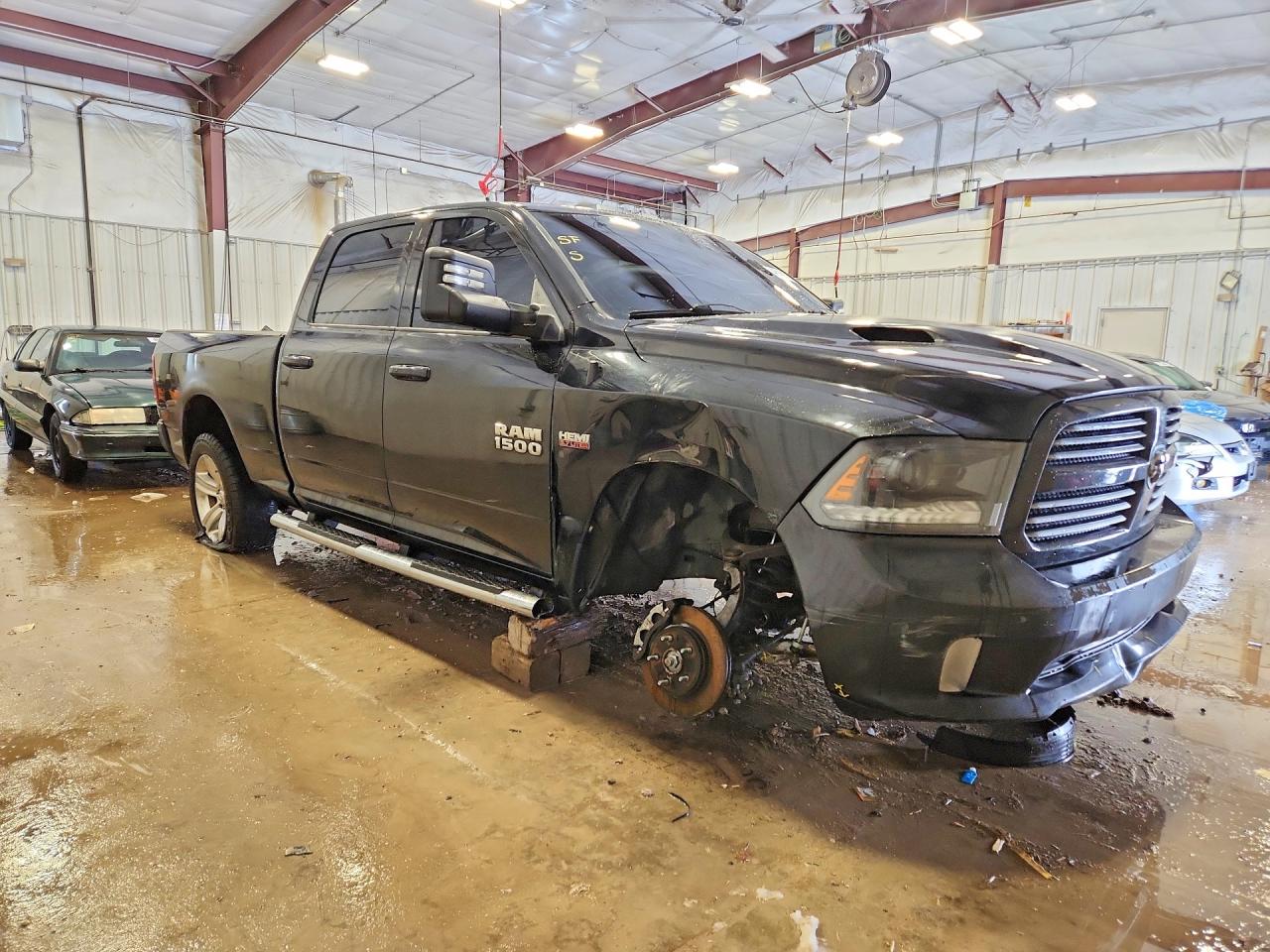 2015 RAM 1500 SPORT photo 4