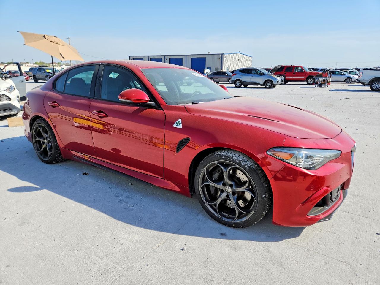 2017 ALFA ROMEO GIULIA QUADRIFOGLIO photo 4