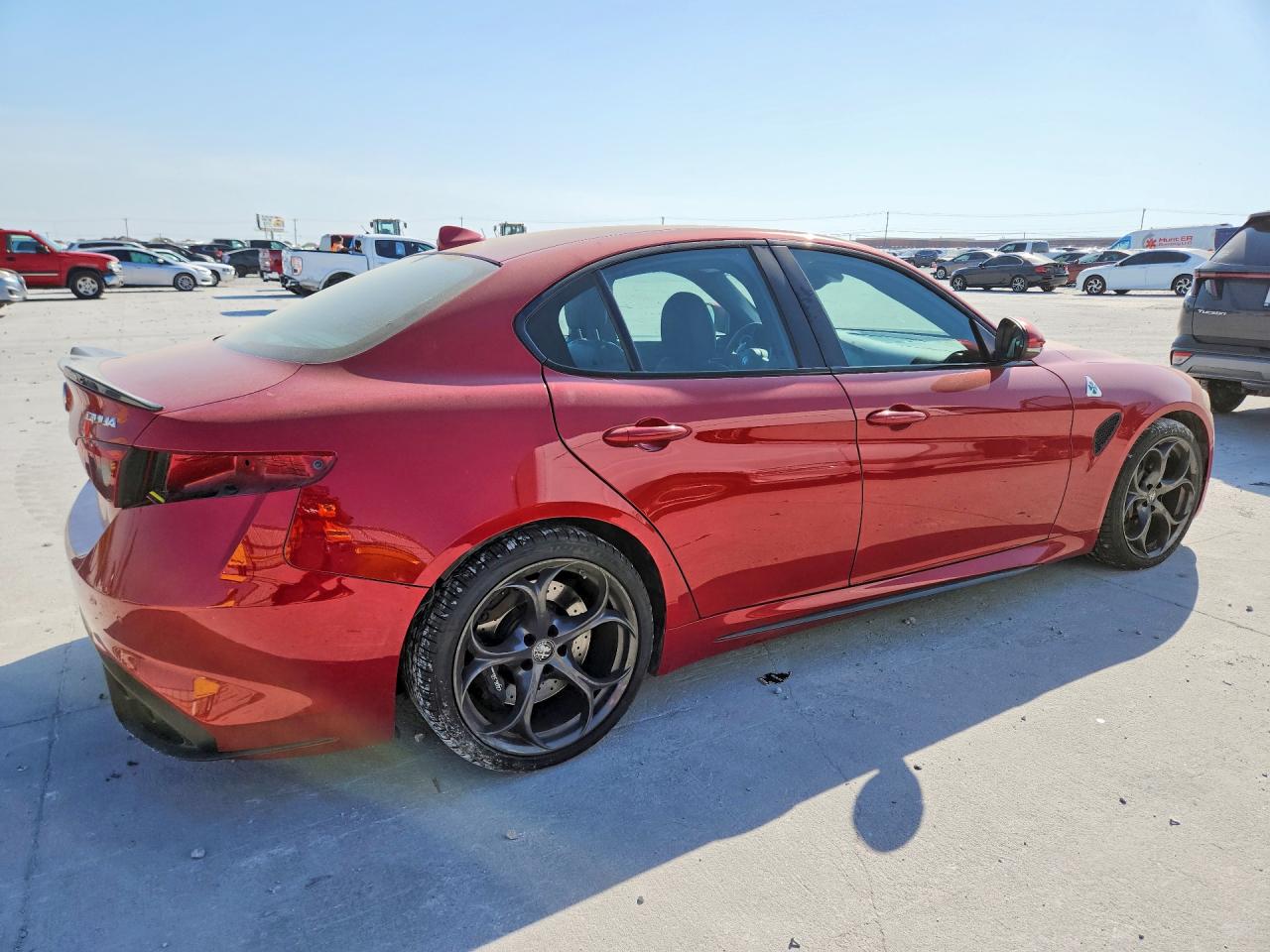 2017 ALFA ROMEO GIULIA QUADRIFOGLIO photo 3