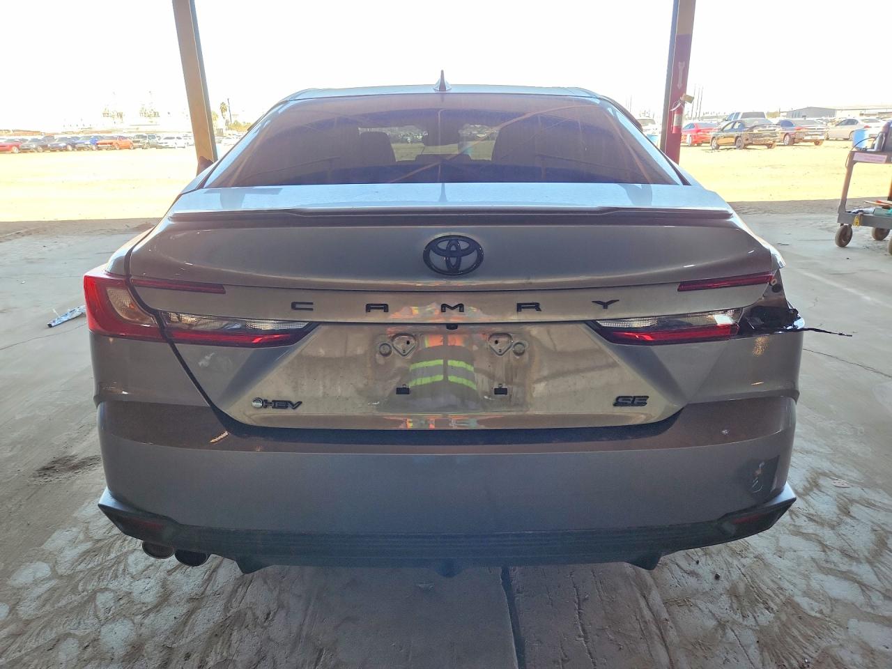 2025 TOYOTA CAMRY SE photo 11