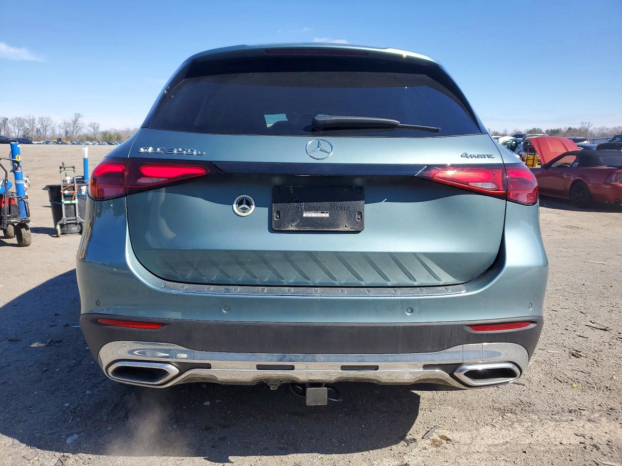 2025 MERCEDES-BENZ GLC 350E photo 11