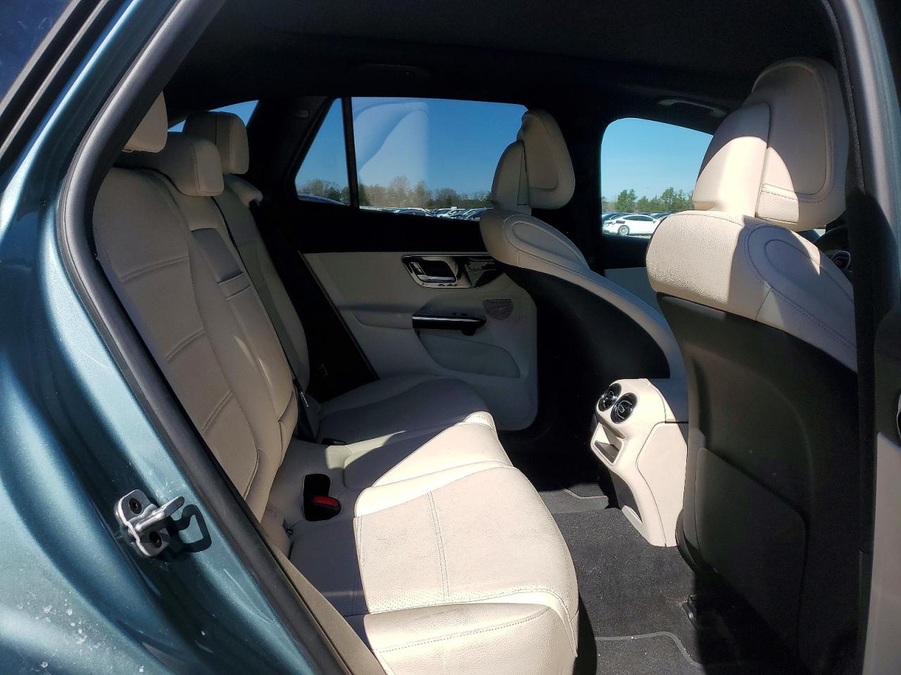 2025 MERCEDES-BENZ GLC 350E photo 21