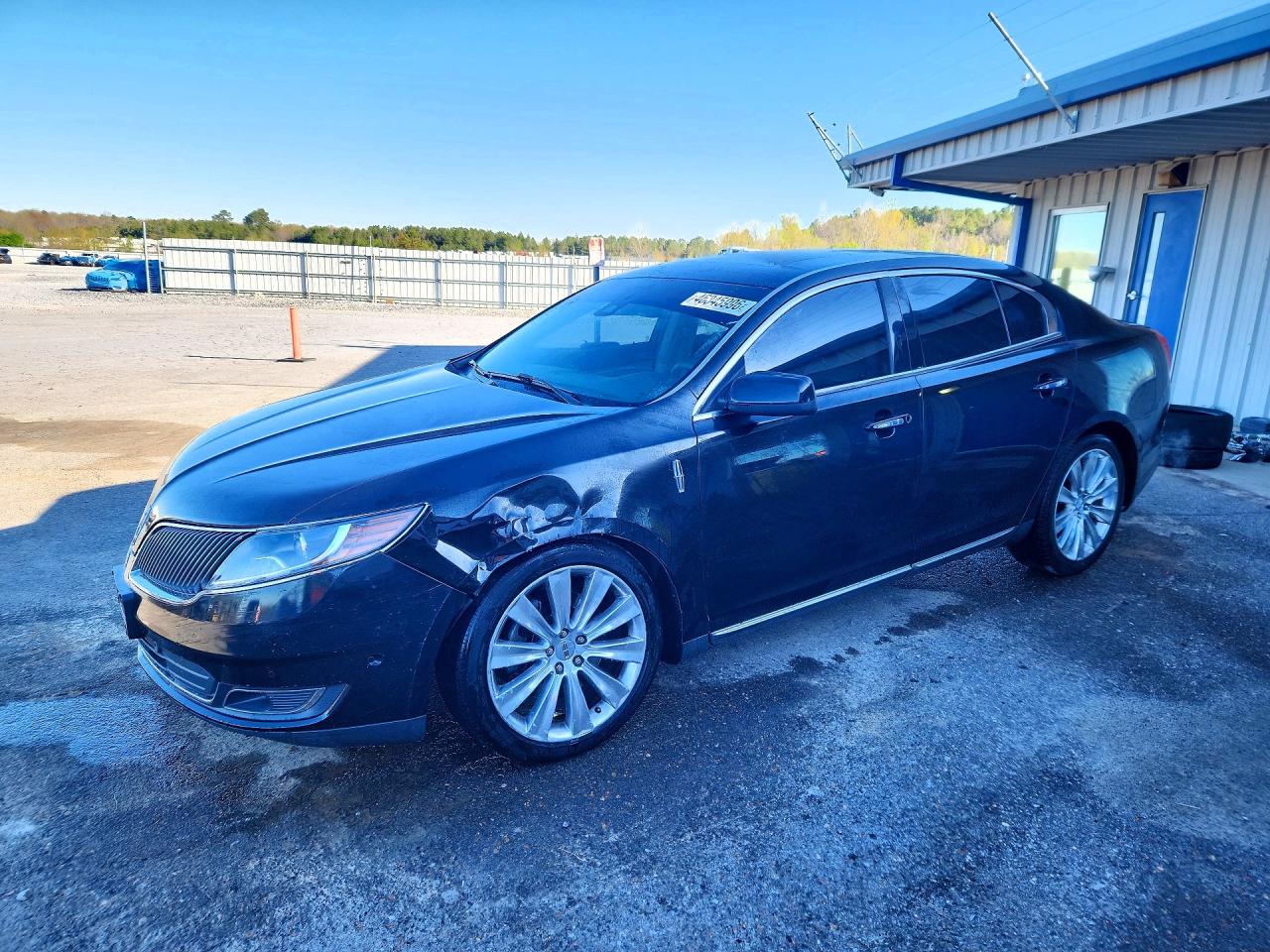 2013 LINCOLN MKS photo 2