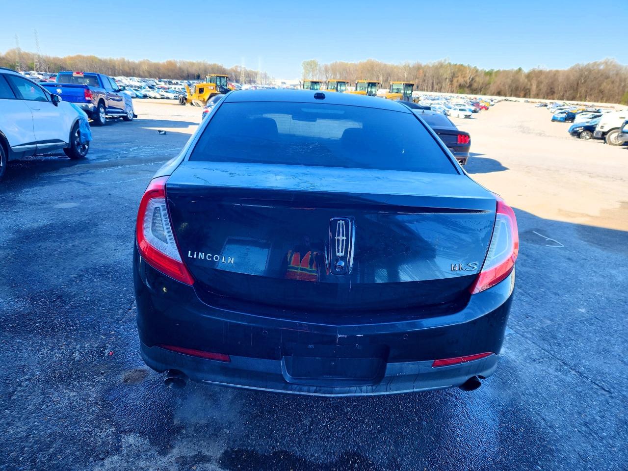 2013 LINCOLN MKS photo 11