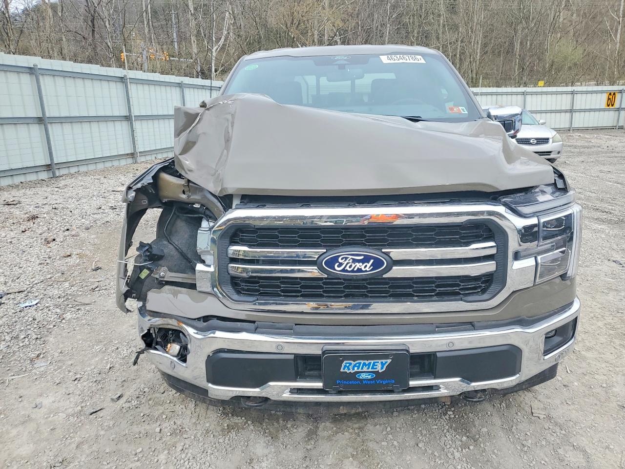 2025 FORD F150 LARIAT photo 13