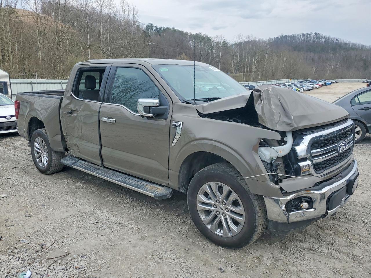 2025 FORD F150 LARIAT photo 10