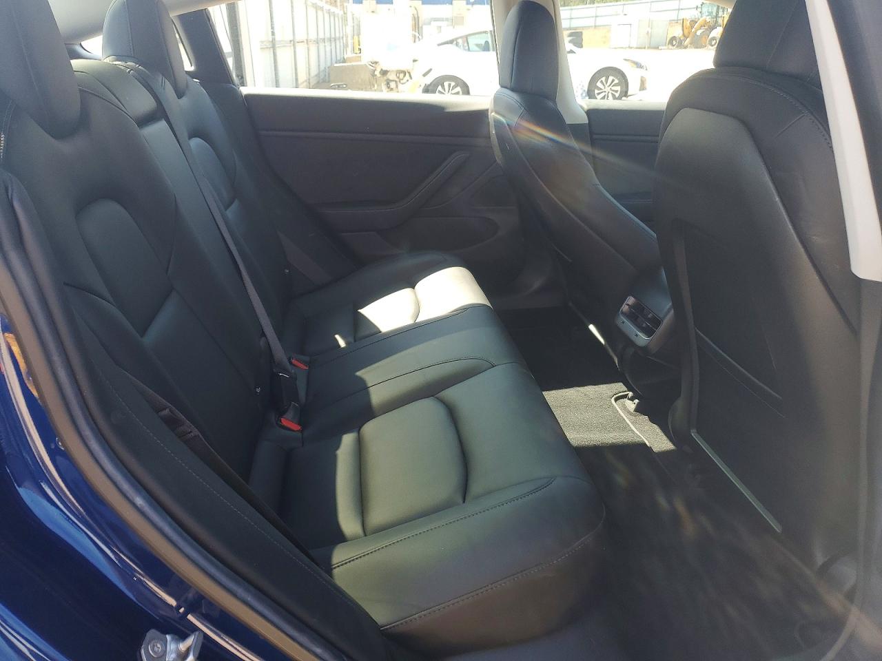 2018 TESLA MODEL 3 photo 10