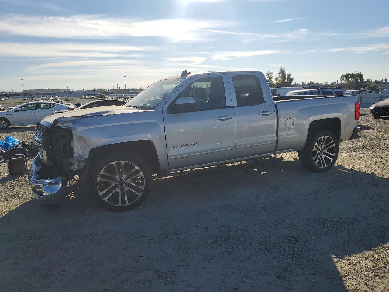 2015 CHEVROLET SILVERADO