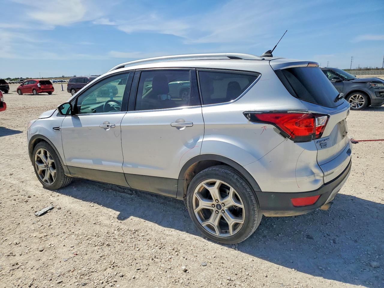 2019 FORD ESCAPE TITANIUM photo 3