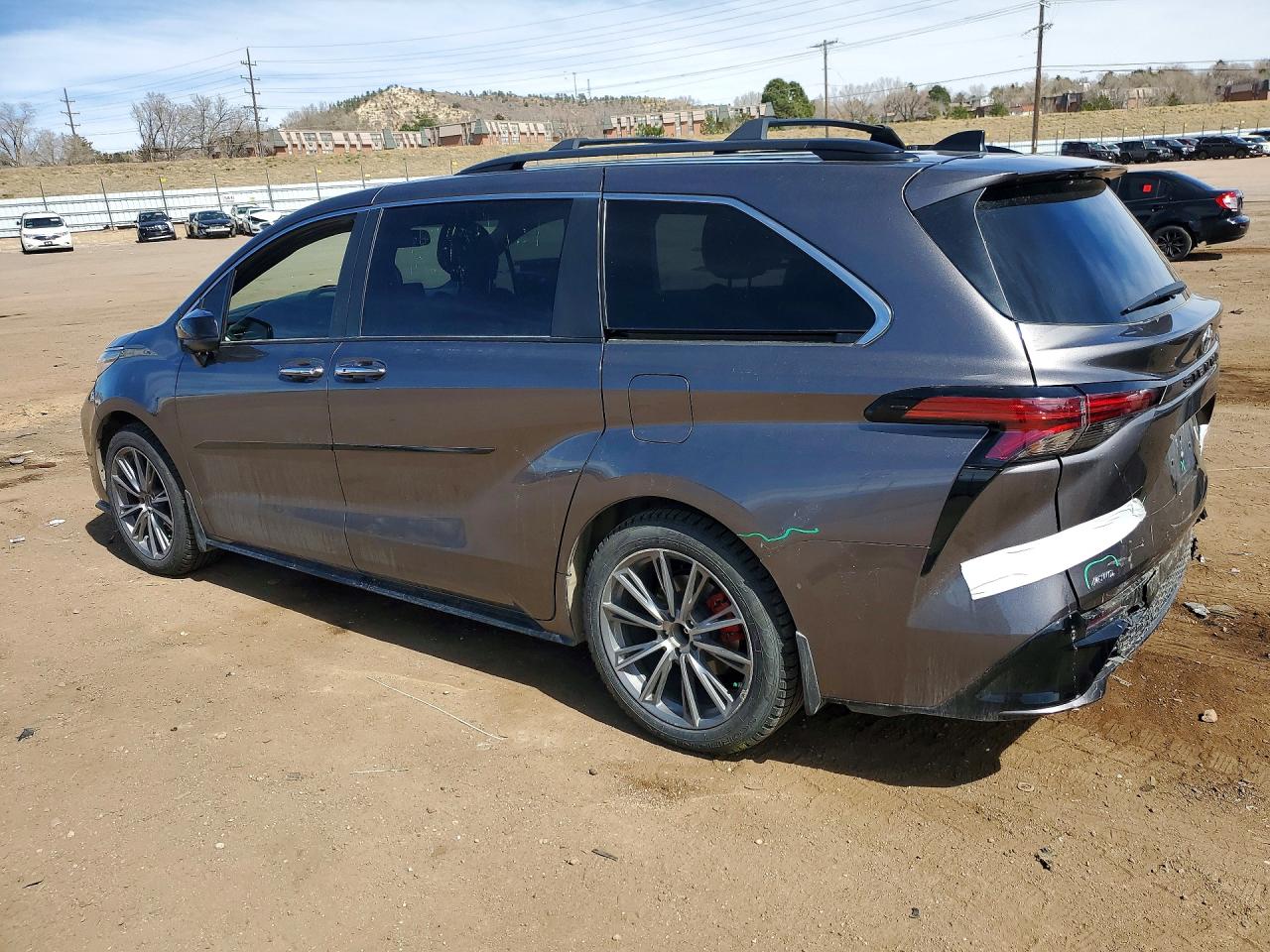 2022 TOYOTA SIENNA XSE 7-PASSENGER photo 2
