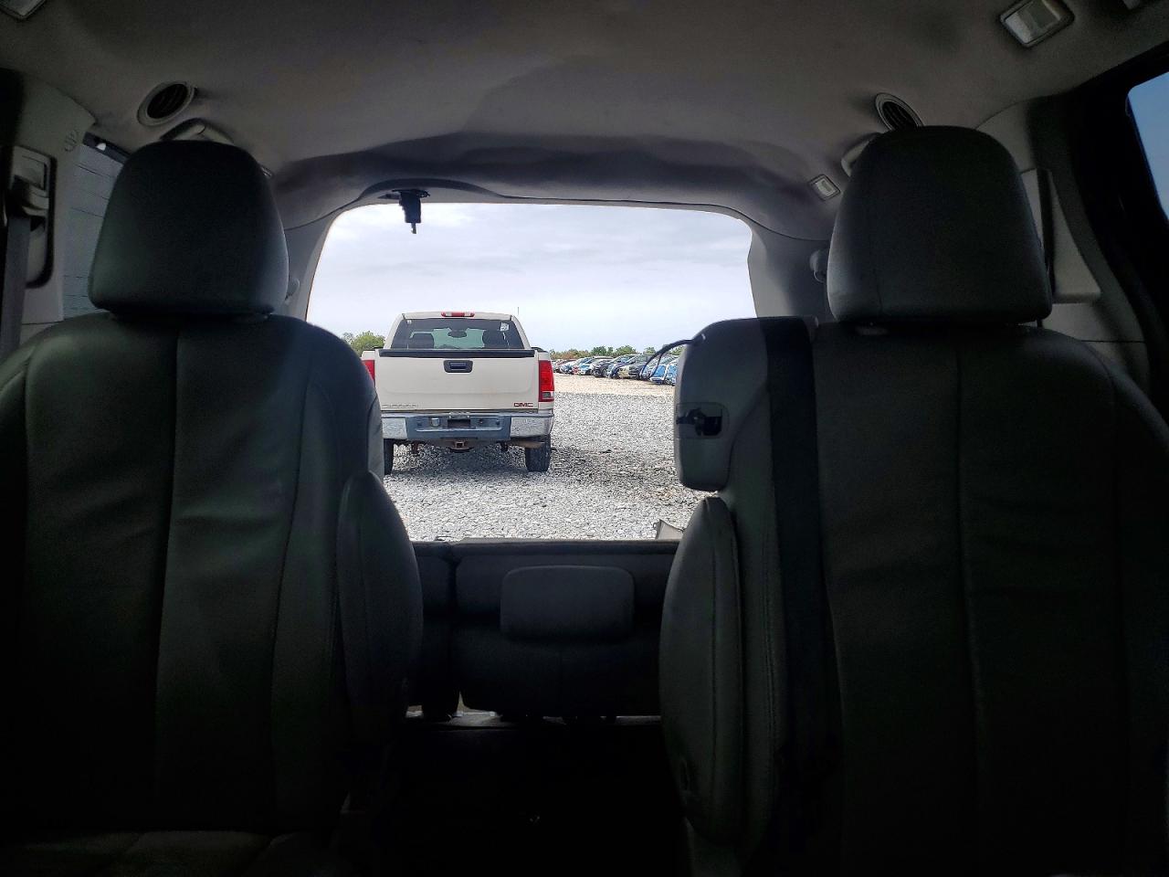 2014 TOYOTA SIENNA XLE 8-PASSENGER photo 19
