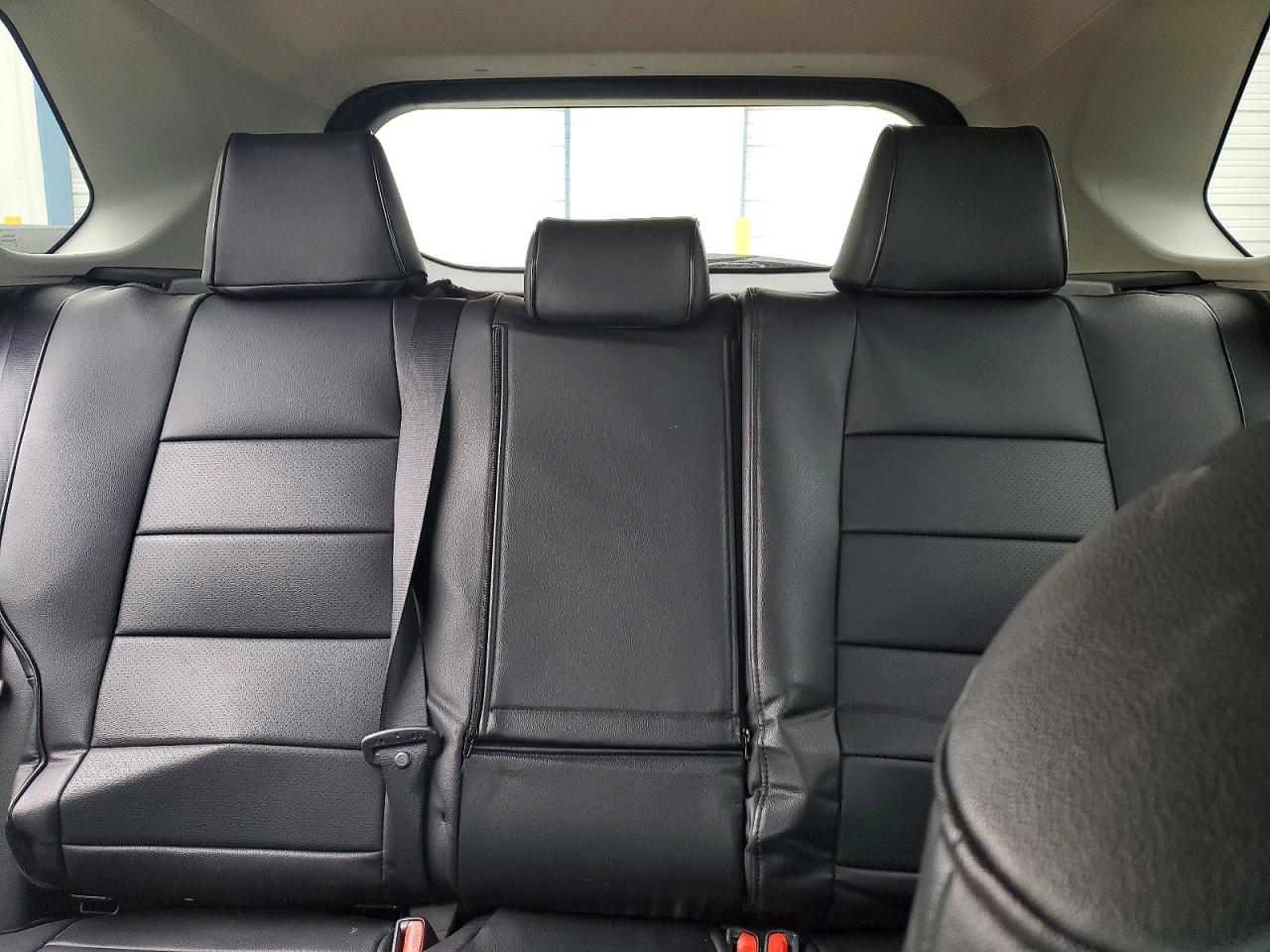 2022 TOYOTA RAV4 LE photo 10