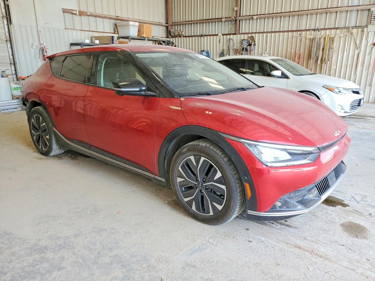 2024 KIA EV6 WIND photo 4