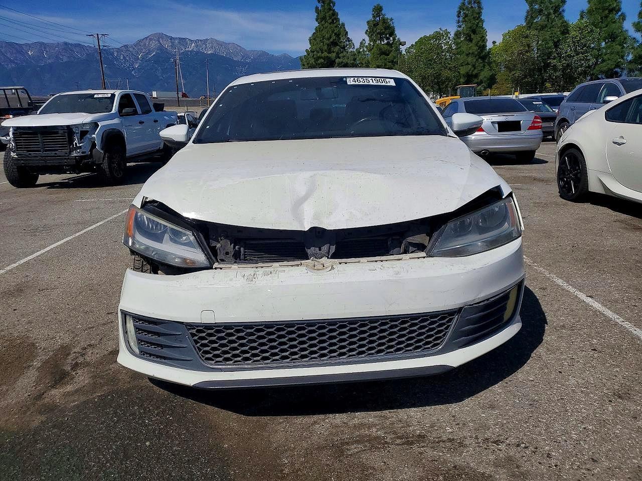 2014 VOLKSWAGEN JETTA GLI photo 5