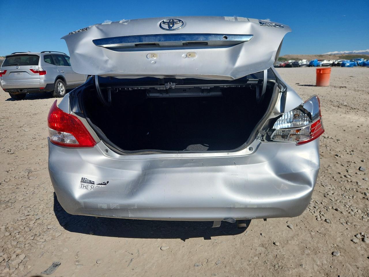 2010 TOYOTA YARIS BASE photo 6