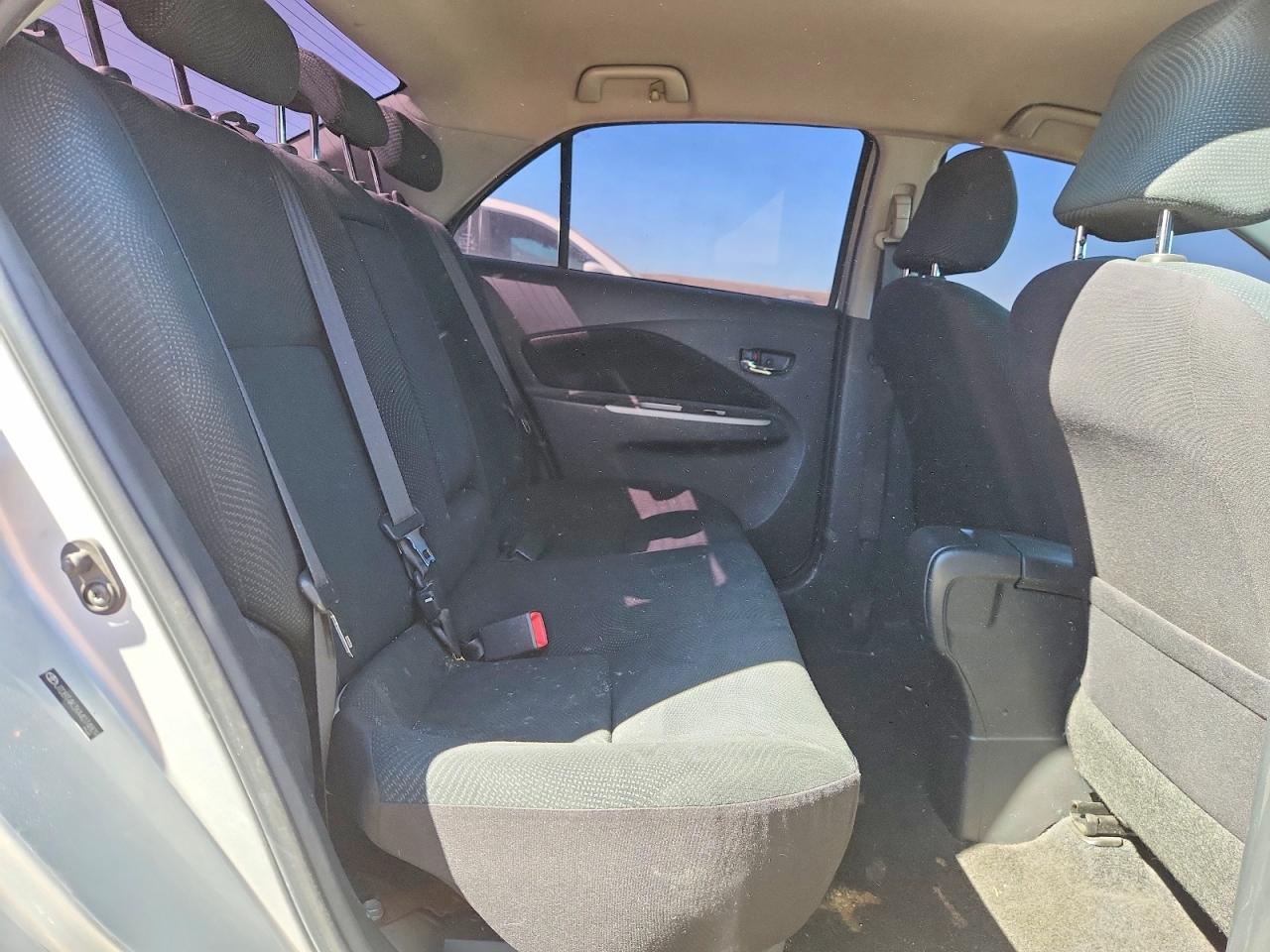 2010 TOYOTA YARIS BASE photo 10