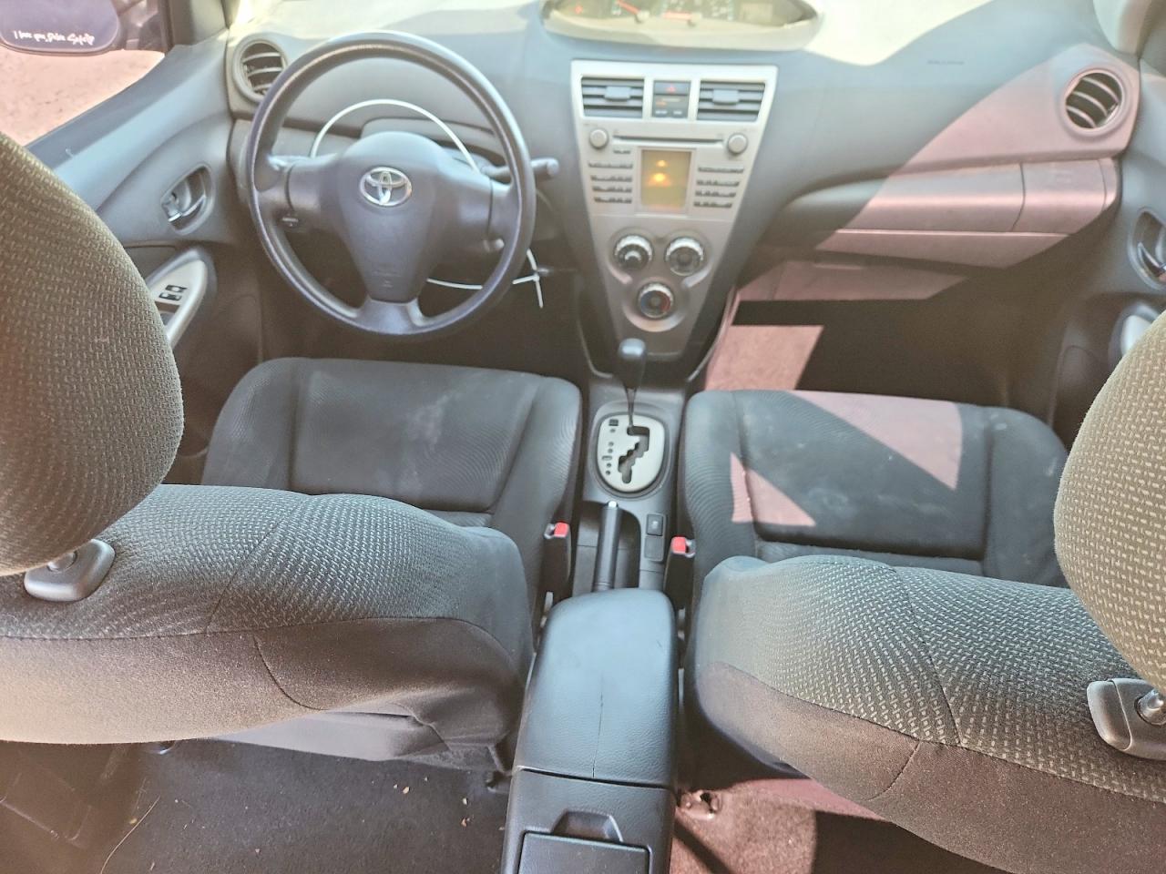 2010 TOYOTA YARIS BASE photo 8