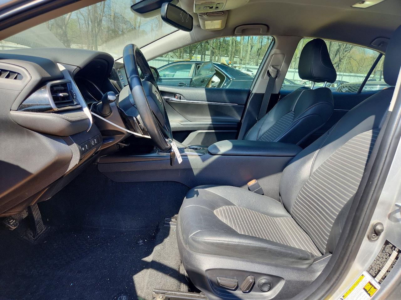 2022 TOYOTA CAMRY SE photo 19
