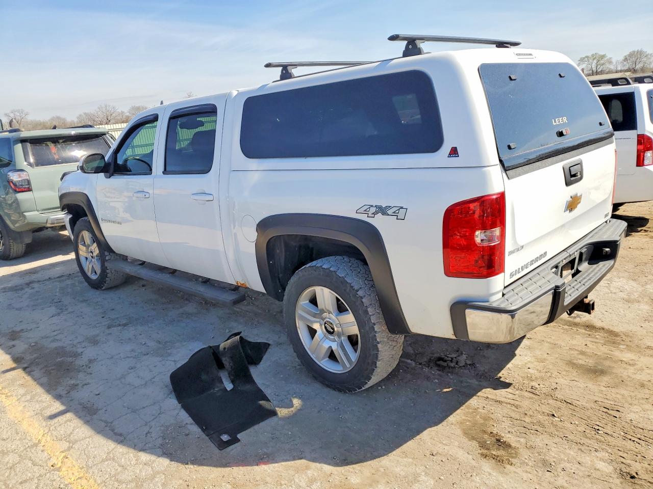 2007 CHEVROLET SILVERADO K1500 CREW CAB photo 2