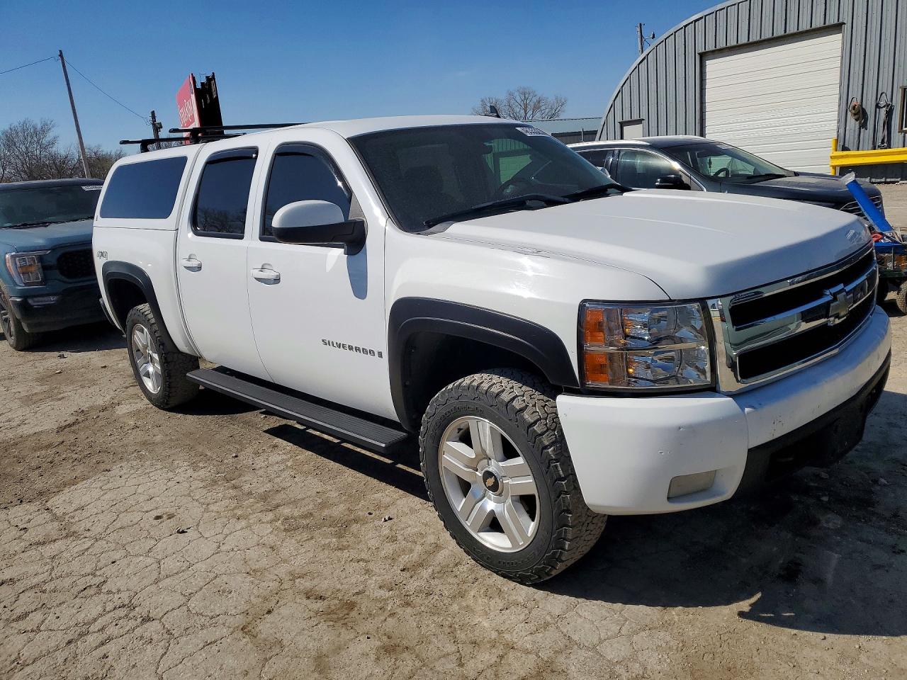 2007 CHEVROLET SILVERADO K1500 CREW CAB photo 4