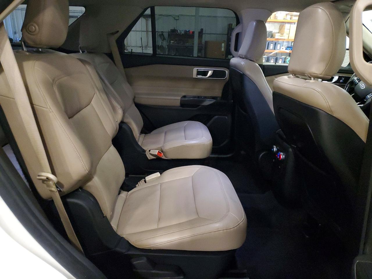 2020 FORD EXPLORER XLT photo 21